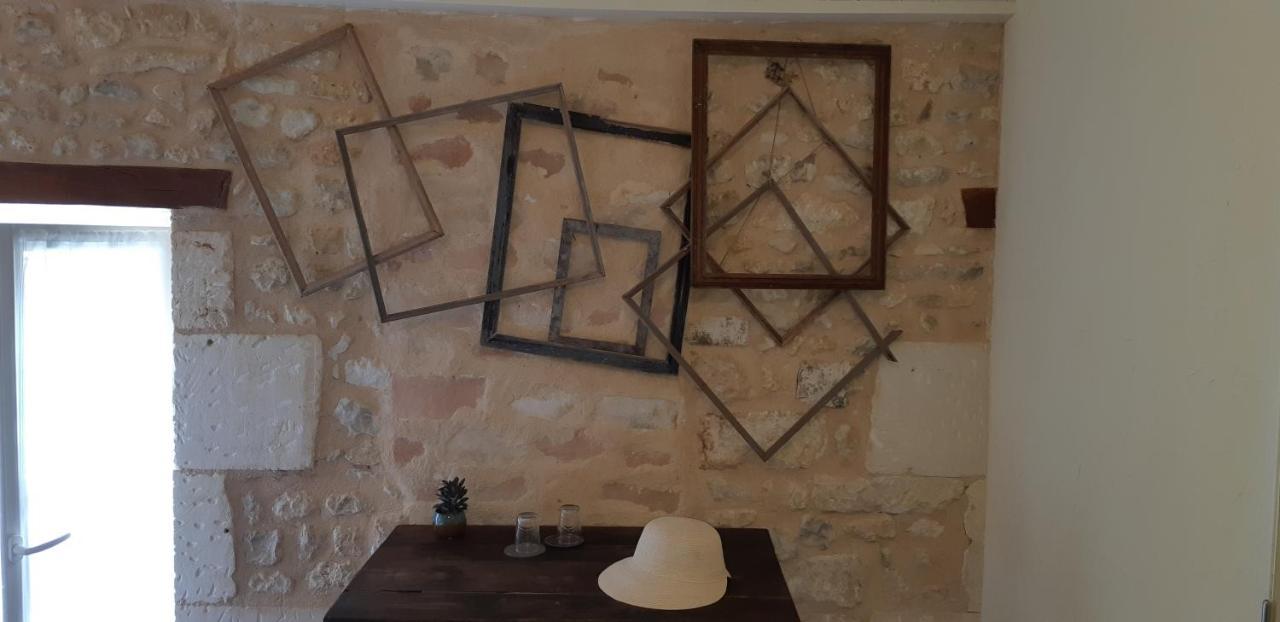 La Miramboise, Chambres Et Table D Hotes Mirambeau  Εξωτερικό φωτογραφία